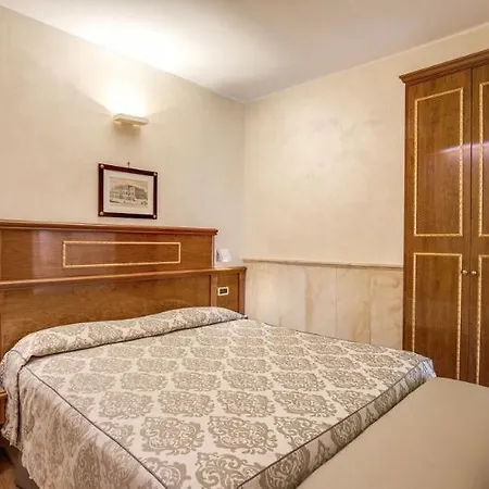 Pantheon Relais 3*