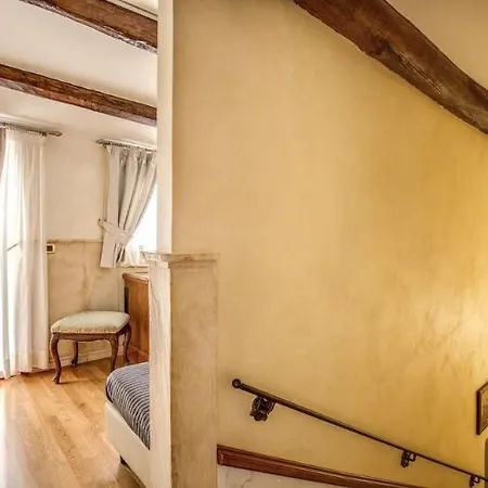 Pantheon Relais בית הארחה 5*