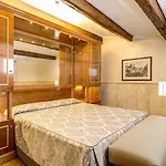 Maison d'hôtes Pantheon Relais 3*