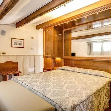 Vendégház Pantheon Relais